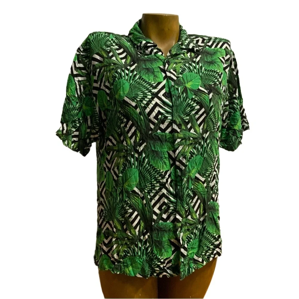 EUC Super Massive Short Sleeve Small - Picture 1 of 6
